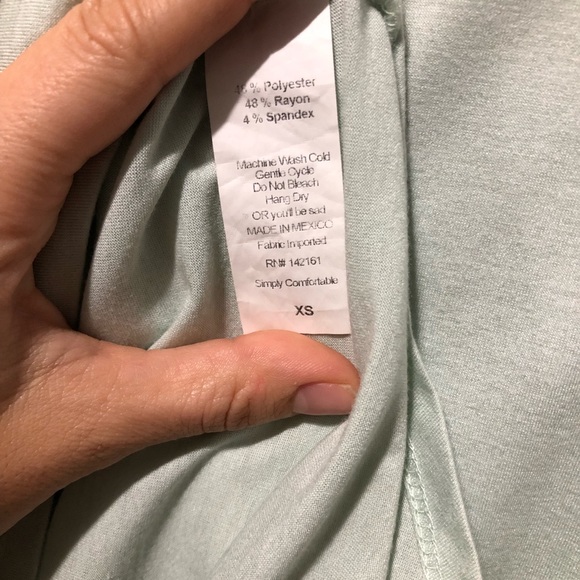 XS LuLaRoe Irma - Picture 2 of 4